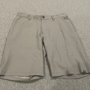 Men’s Adidas Gray Stripe Golf Shorts. Size 32